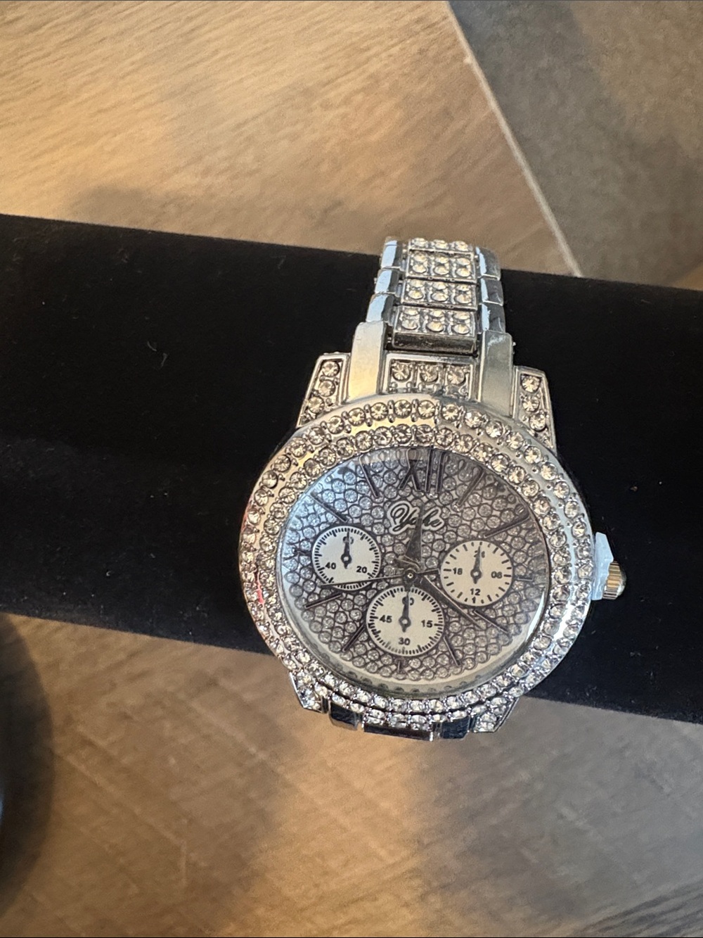 Women’s Silver Rhinestone Statement Watch – Chronograph Style - Picture 3 of 3